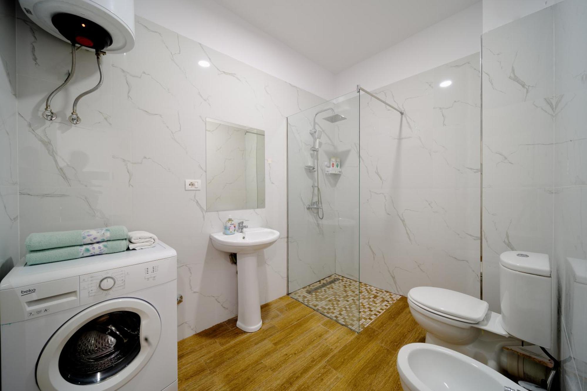Apartamente ティラナ 部屋 写真