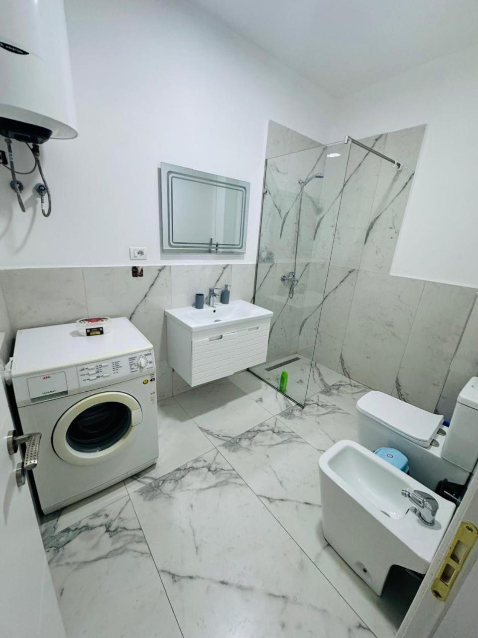 Apartamente ティラナ エクステリア 写真